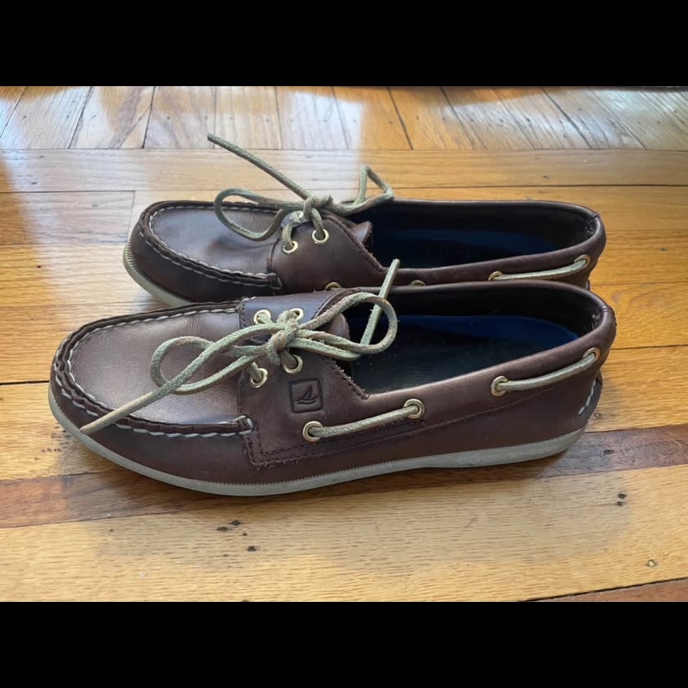 Speedy top siders